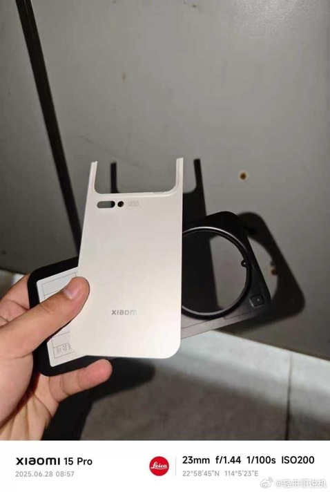 На Weibo раскрыли дизайн флагмана Xiaomi 16 Pro Max